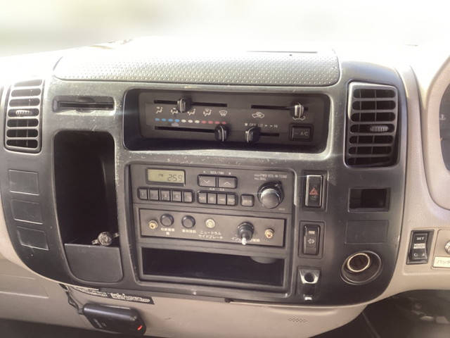 トヨタダイナ高所作業車小型（2t・3t）[写真30]