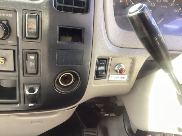 トヨタダイナ高所作業車小型（2t・3t）[写真31]