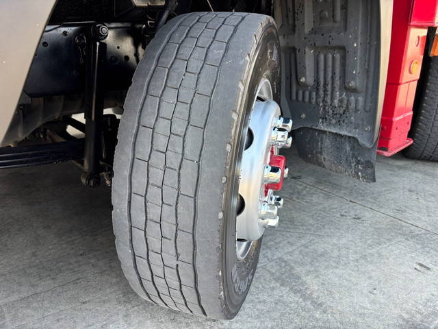 日野プロフィアセルフローダー大型（10t）[写真15]