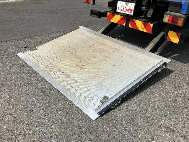 いすゞエルフダブルキャブ（Wキャブ）小型（2t・3t）[写真15]