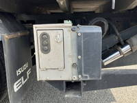 いすゞエルフダブルキャブ（Wキャブ）小型（2t・3t）[写真17]