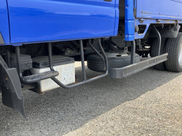 いすゞエルフダブルキャブ（Wキャブ）小型（2t・3t）[写真19]