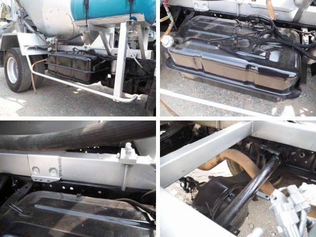 三菱ふそうキャンターミキサー車（コンクリートミキサー）小型（2t・3t）[写真22]