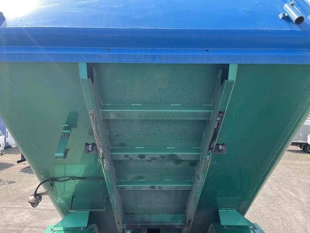 三菱ふそうキャンターパッカー車（塵芥車）小型（2t・3t）[写真11]