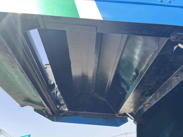 三菱ふそうキャンターパッカー車（塵芥車）小型（2t・3t）[写真22]