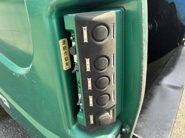 三菱ふそうキャンターパッカー車（塵芥車）小型（2t・3t）[写真25]