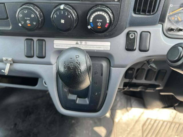 三菱ふそうキャンターパッカー車（塵芥車）小型（2t・3t）[写真33]