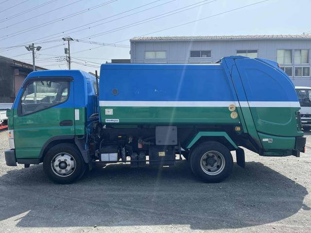 三菱ふそうキャンターパッカー車（塵芥車）小型（2t・3t）[写真04]