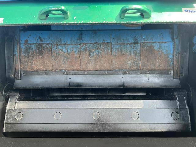 三菱ふそうキャンターパッカー車（塵芥車）小型（2t・3t）[写真08]