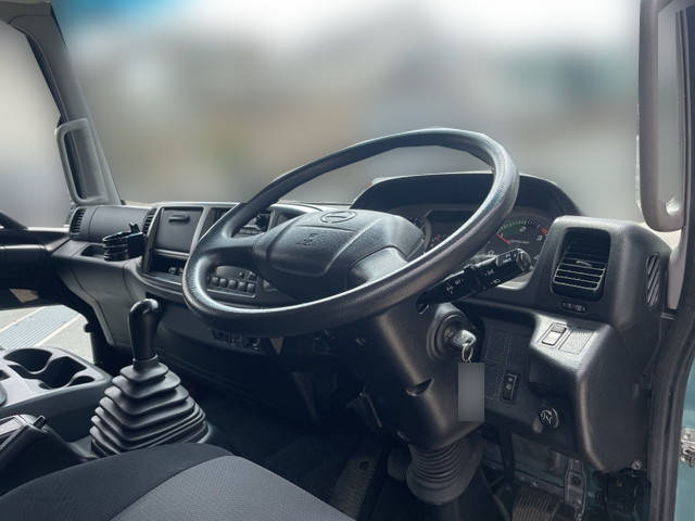 日野レンジャーアルミウイング中型（4t）[写真26]