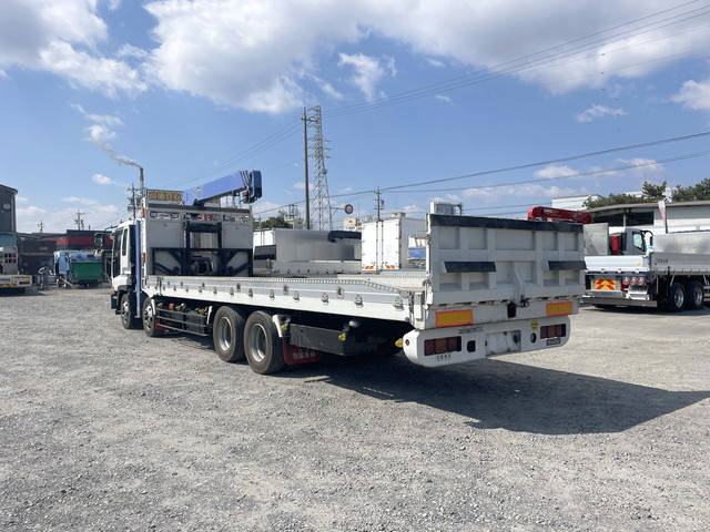 いすゞギガセルフクレーン4段大型（10t）[写真02]