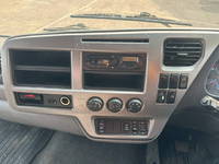 UDトラックスコンドルクレーン4段中型（4t）[写真34]