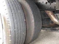 三菱ふそうキャンター平ボディ小型（2t・3t）[写真19]