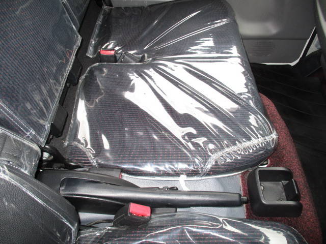 三菱ふそうキャンター平ボディ小型（2t・3t）[写真29]