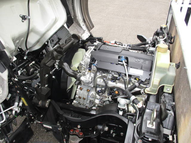 三菱ふそうキャンター平ボディ小型（2t・3t）[写真34]