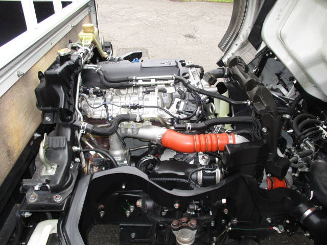 三菱ふそうキャンター平ボディ小型（2t・3t）[写真35]