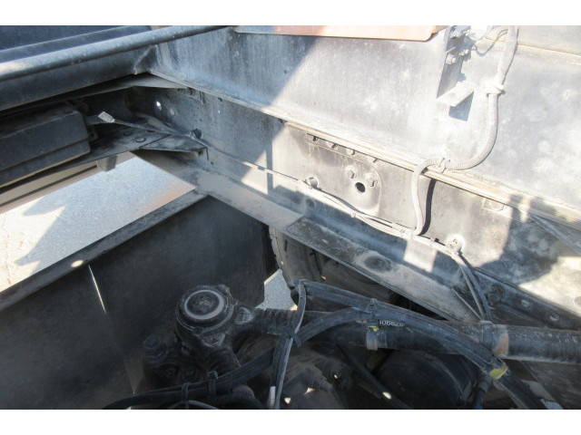 UDトラックスクオンダンプ大型（10t）[写真18]