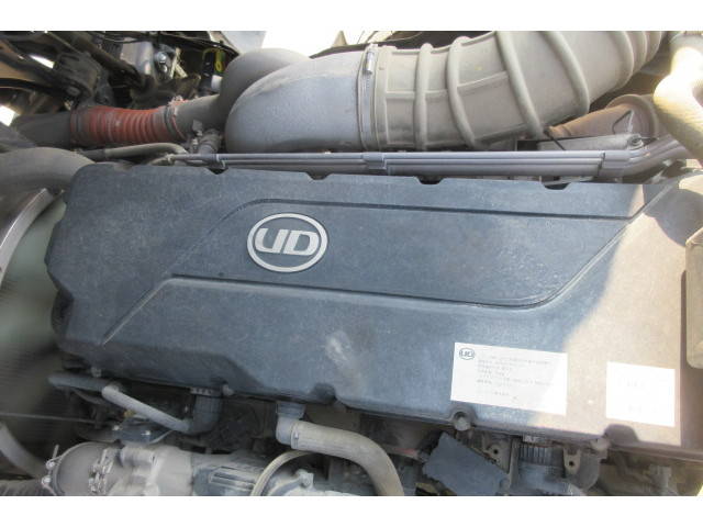 UDトラックスクオンダンプ大型（10t）[写真26]