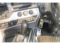 UDトラックスクオンダンプ大型（10t）[写真33]