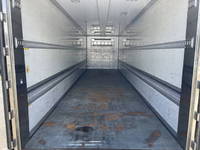 UDトラックスクオン冷蔵冷凍ウイング大型（10t）[写真14]