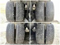 UDトラックスクオン冷蔵冷凍ウイング大型（10t）[写真24]