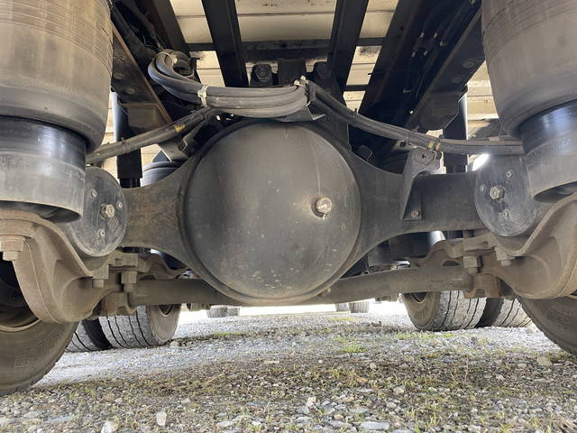 UDトラックスクオン冷蔵冷凍ウイング大型（10t）[写真27]