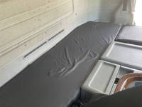 UDトラックスクオン冷蔵冷凍ウイング大型（10t）[写真32]