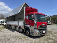 UDトラックスクオン冷蔵冷凍ウイング大型（10t）[写真03]