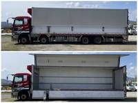 UDトラックスクオン冷蔵冷凍ウイング大型（10t）[写真05]