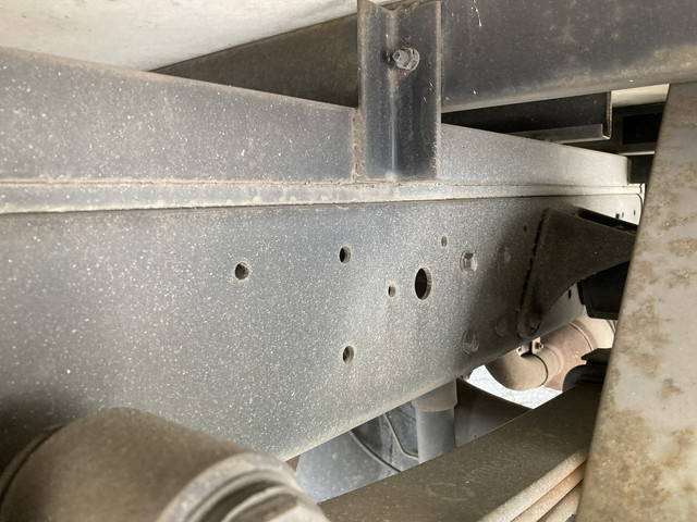 三菱ふそうキャンターアルミバン小型（2t・3t）[写真23]