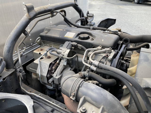 三菱ふそうキャンターアルミバン小型（2t・3t）[写真26]