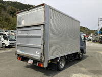 三菱ふそうキャンターアルミバン小型（2t・3t）[写真02]