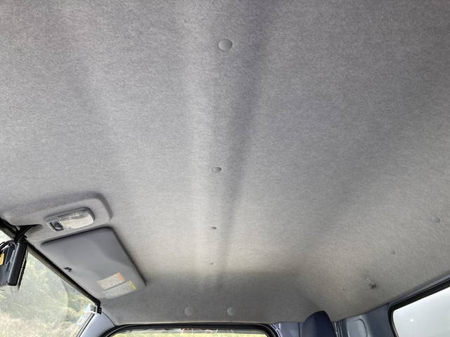 三菱ふそうキャンターアルミバン小型（2t・3t）[写真33]