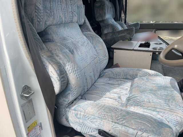 トヨタコースターキャンピングカー中型（4t）[写真03]