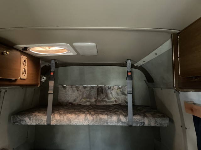 トヨタコースターキャンピングカー中型（4t）[写真05]