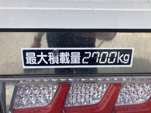 いすゞフォワードアルミウイング中型（4t）[写真12]