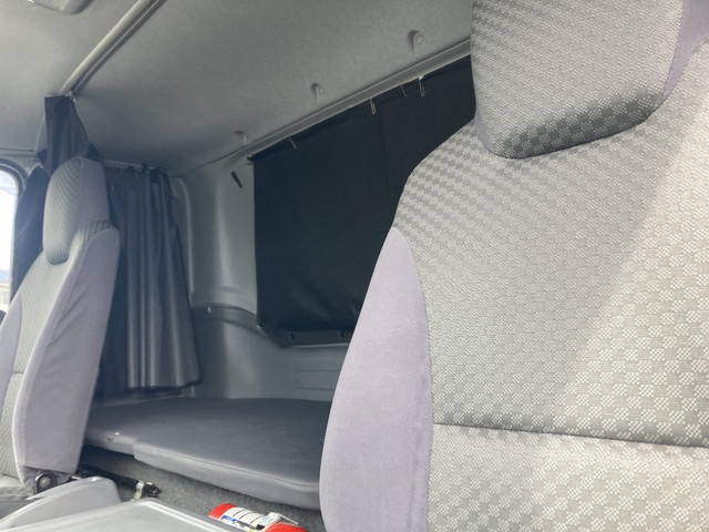 いすゞフォワードアルミウイング中型（4t）[写真20]