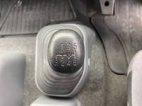 いすゞフォワードアルミウイング中型（4t）[写真22]