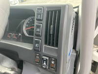 いすゞフォワードアルミウイング中型（4t）[写真25]