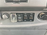 いすゞフォワードアルミウイング中型（4t）[写真26]