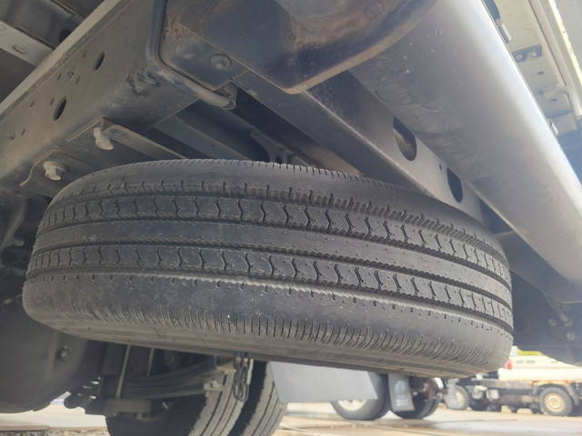 トヨタトヨエース平ボディ小型（2t・3t）[写真21]