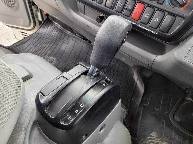 トヨタトヨエース平ボディ小型（2t・3t）[写真35]