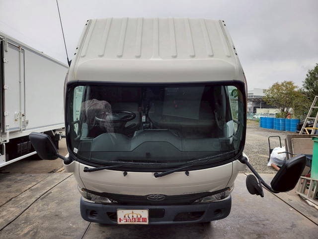 トヨタトヨエース平ボディ小型（2t・3t）[写真07]