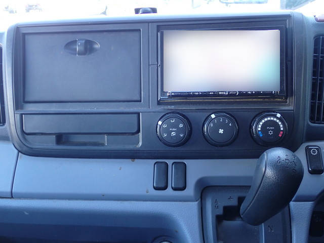 日産アトラス平ボディ小型（2t・3t）[写真31]