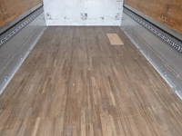 三菱ふそうファイターアルミウイング中型（4t）[写真13]