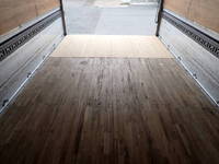 三菱ふそうファイターアルミウイング中型（4t）[写真14]