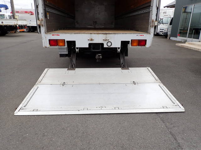 三菱ふそうファイターアルミウイング中型（4t）[写真21]