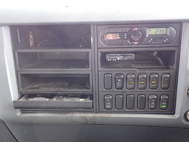 三菱ふそうファイターアルミウイング中型（4t）[写真33]