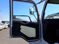 三菱ふそうファイターアルミウイング中型（4t）[写真40]