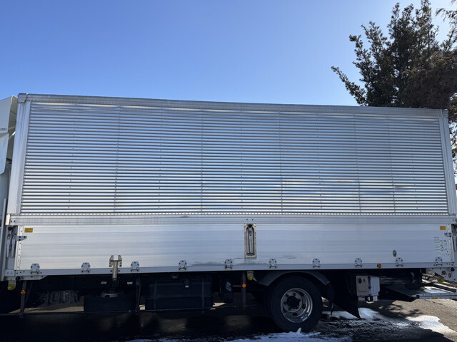 三菱ふそうファイターアルミウイング中型（4t）[写真07]